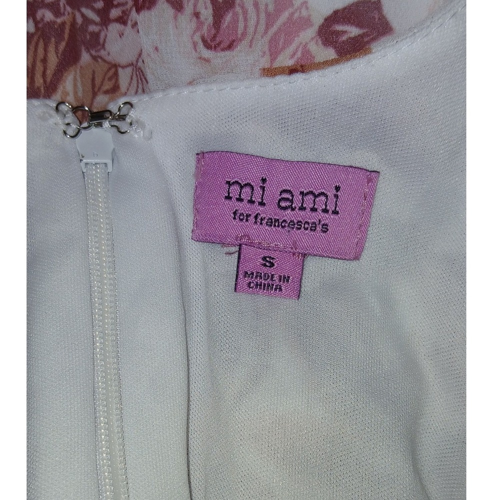 Mi Ami Francesca's Floral Long Sleeve Ruffle Tiered Romper Mauve White Small - Picture 4 of 5